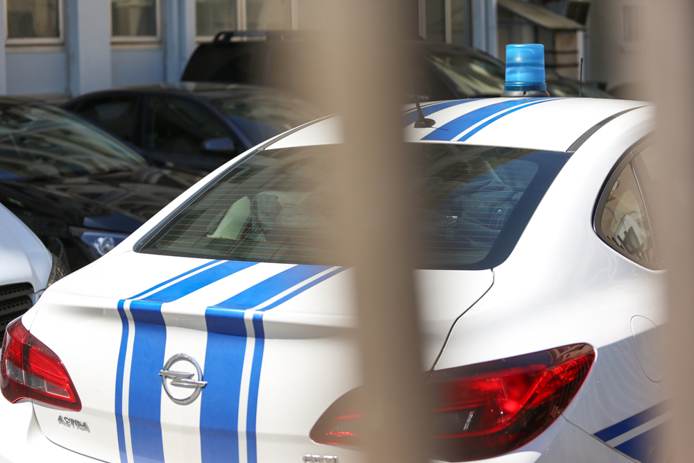Podgorica: Izgubio kontrolu nad vozilom i udario u kuću