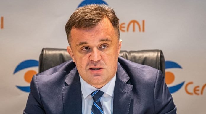 Vujović: Mogući razlozi dolaska Dodika finansijske transakcije i zaštita kapitala, Mandić provocira i ispituje granice