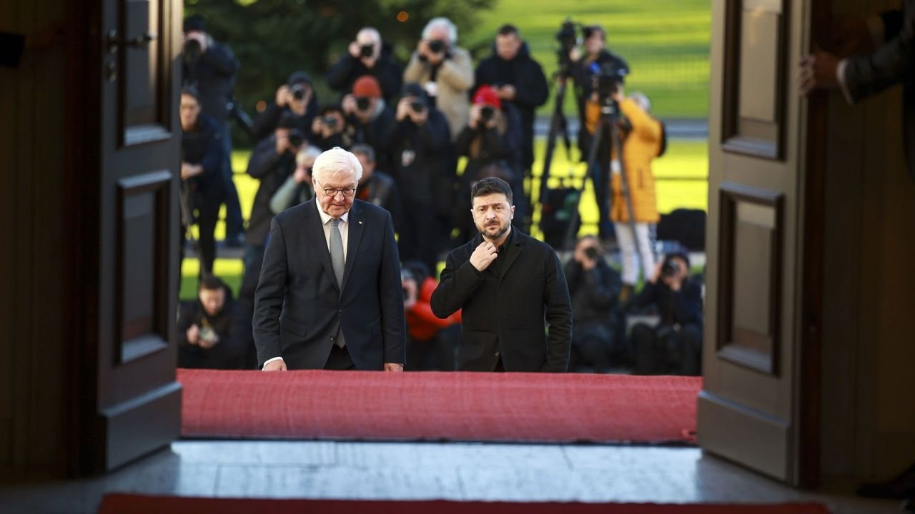 SAD poručile Ukrajini da se mora povući iz Donjecke oblasti radi mirovnog sporazuma, navode izvori