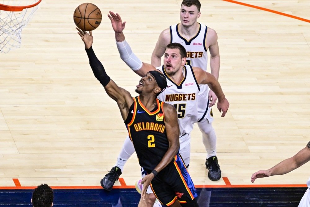 Denver na 2-1 protiv Oklahome, Klivlend smanjio