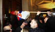 Incidenti ispred Skupštine Srbije