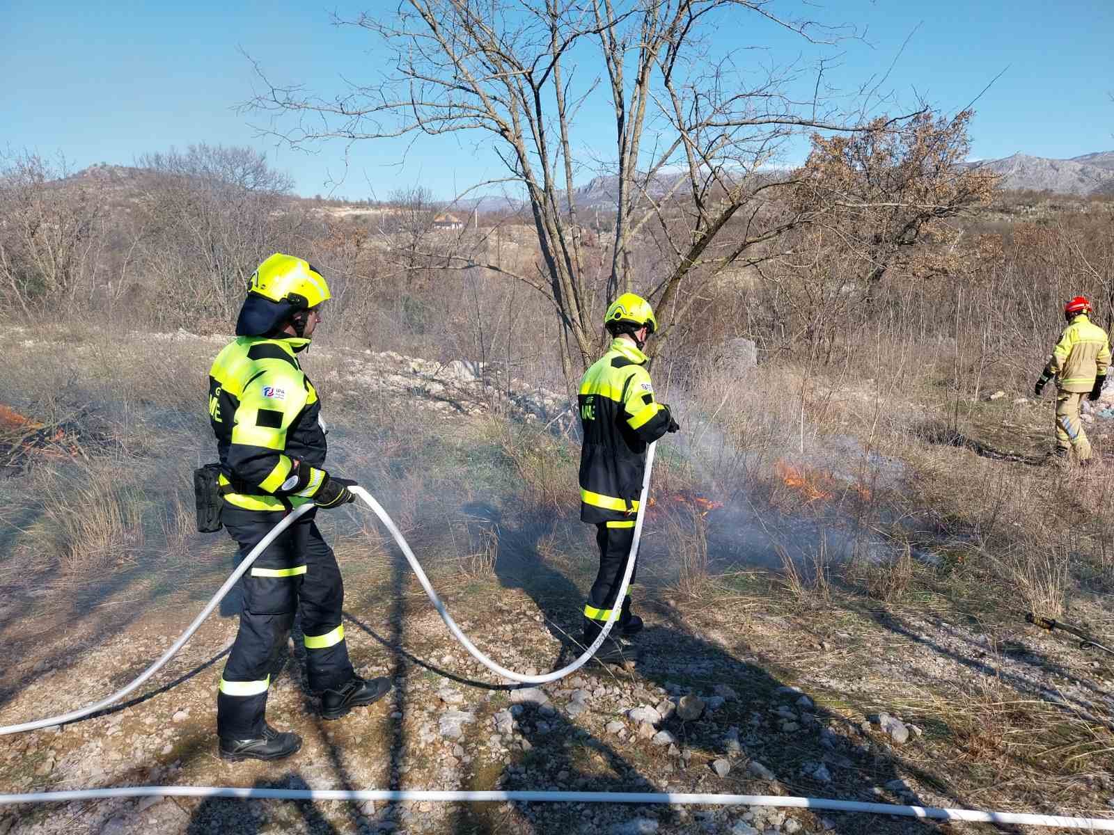 Realizovana obuka i pokazna vježba za gašenje šumskih požara