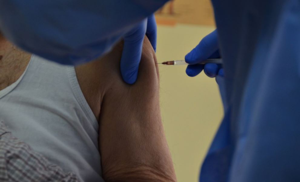 U Crnoj Gori dato više od 276 hiljada doza vakcina