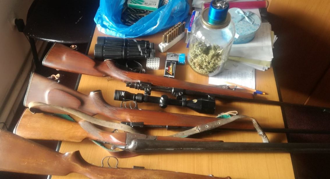 Dvije osobe u Podgorici i Plavu uhapšene zbog oružja i droge