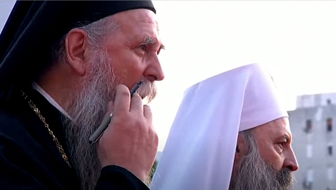 Mićović pisao eparhijskom sveštenstvu da mu iz Srbije nijesu promijenili status?