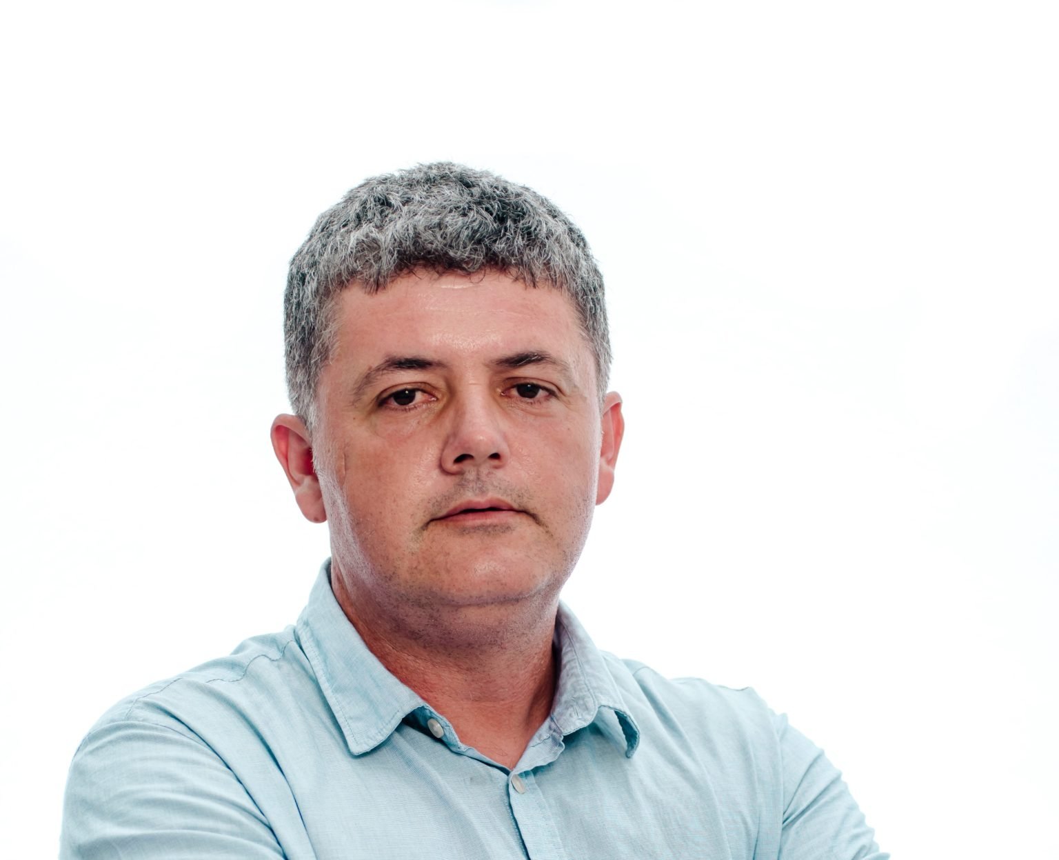 Kosović: Najoštrije kazniti one koji su demolirali radnju brze hrane u Baru