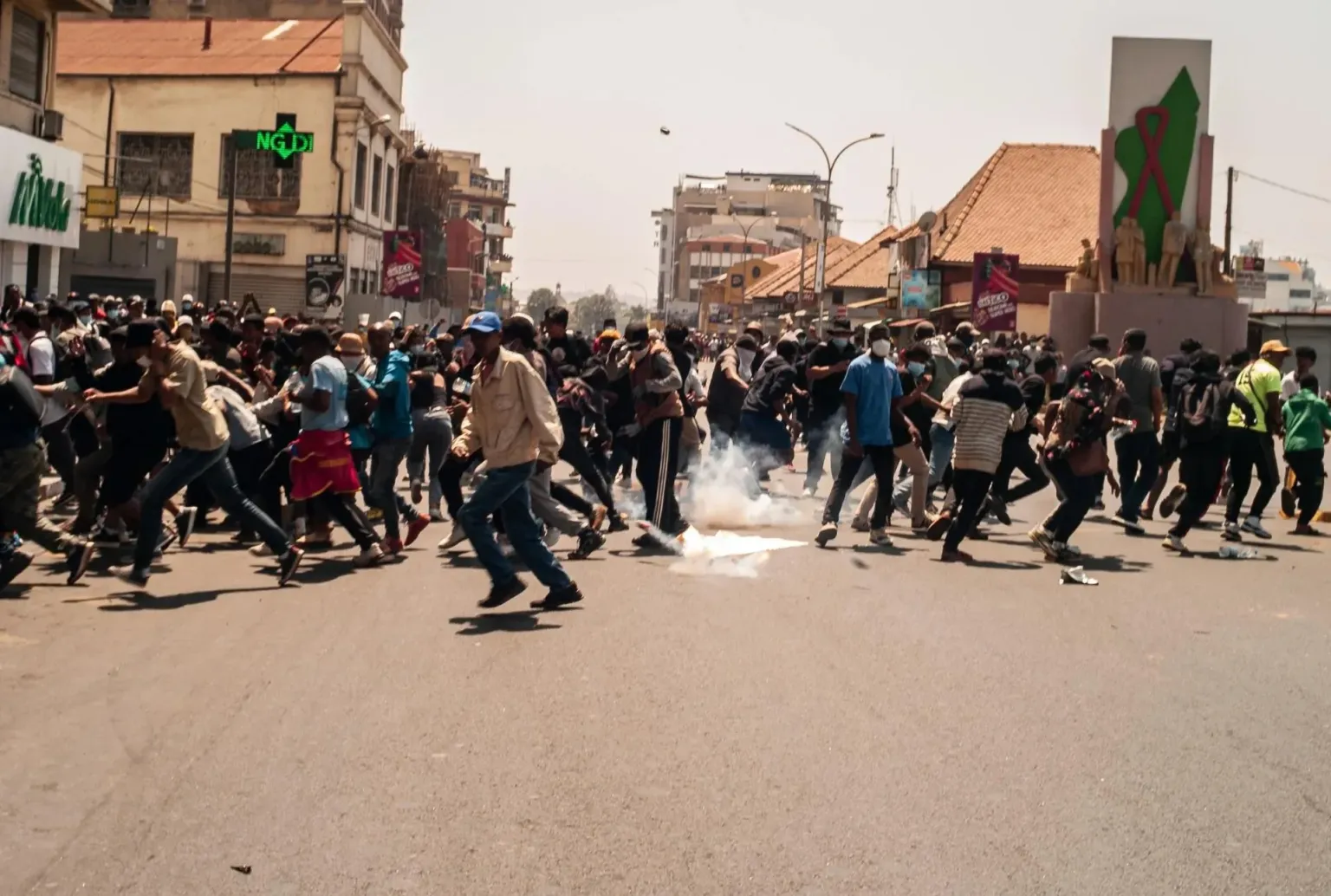 Madagaskar: Demonstranti se vraćaju na ulice i pored odluke da se vlada raspusti