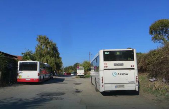 Jurilo ga 10 patrola: Dječak od 12 godina ukrao autobus