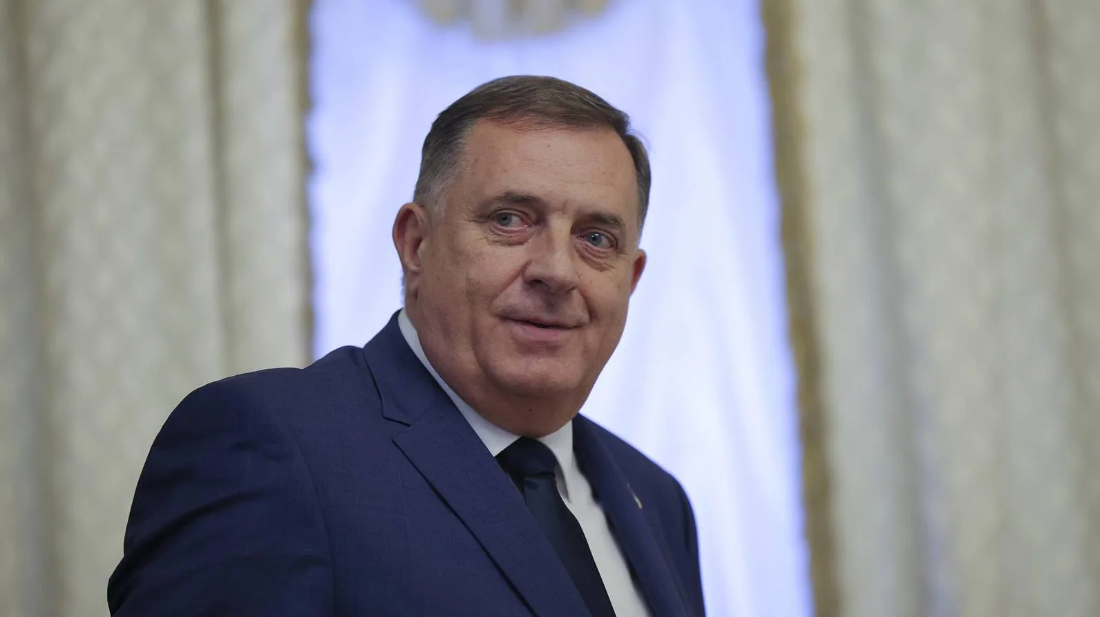 Dodik otkrio da je i Crna Gora posredovala kod Interpola da se za njim ne raspiše međunarodna potjernica (video)