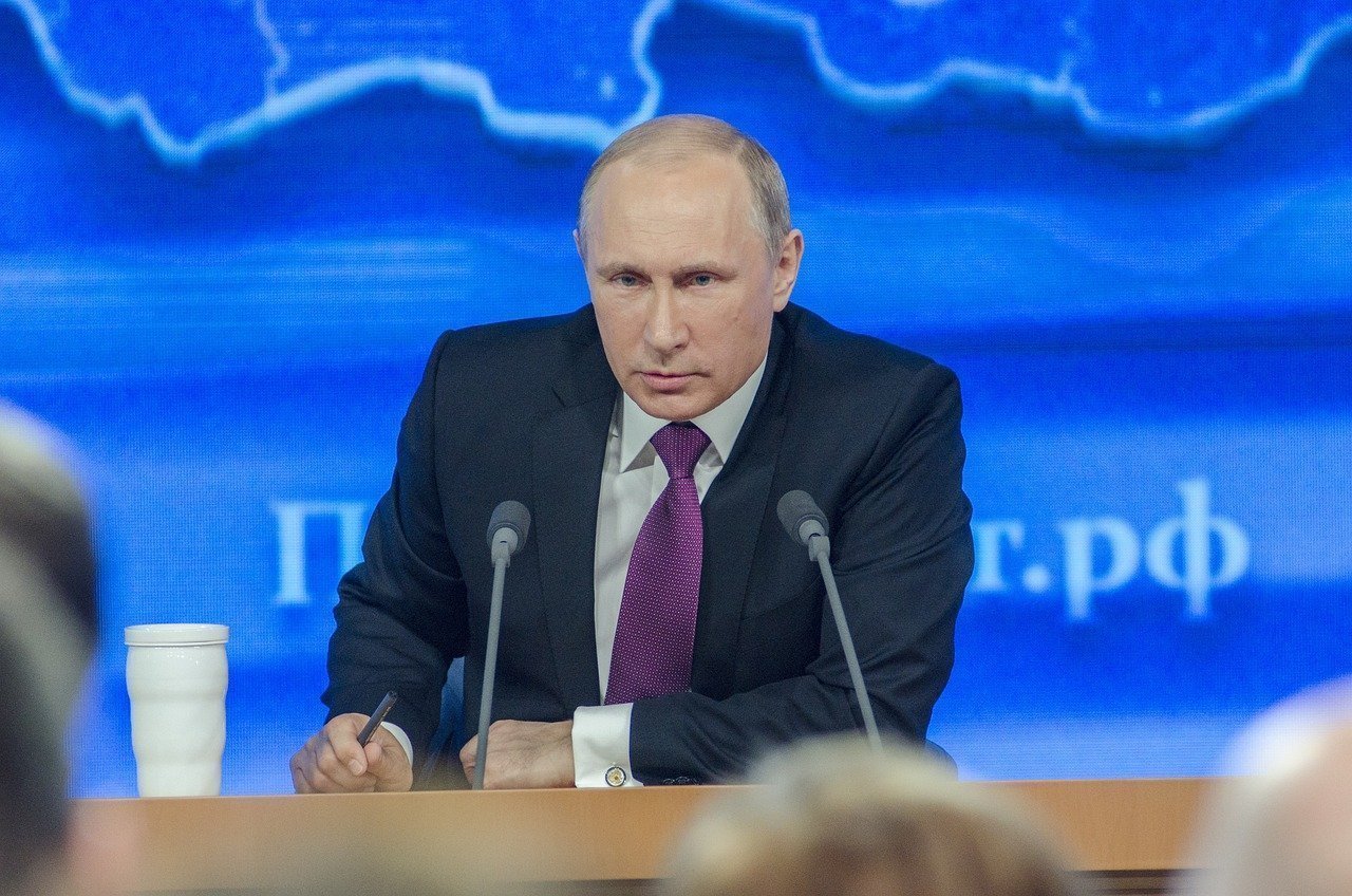 Putin ukazom  zabranio bivšim visokim zvaničnicima da slobodno napuštaju Rusiju