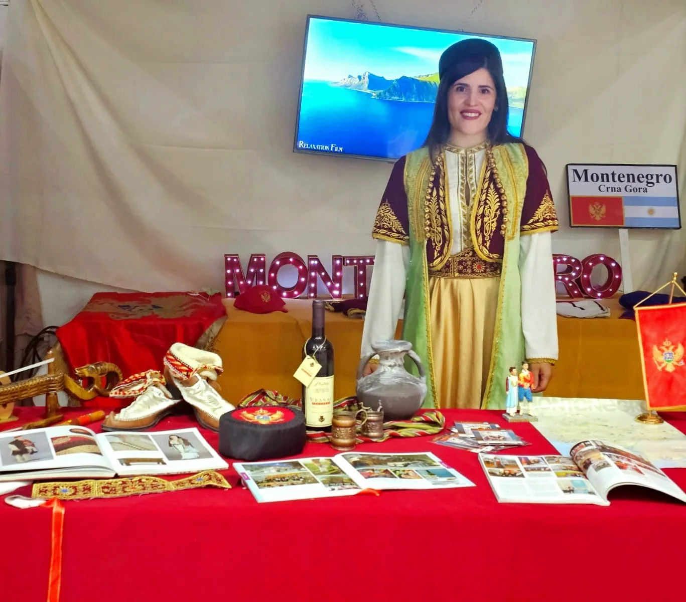 Crnogorska dijaspora sa juga Argentine učestvovala na tradicionalnom Festivalu inostranih zajednica