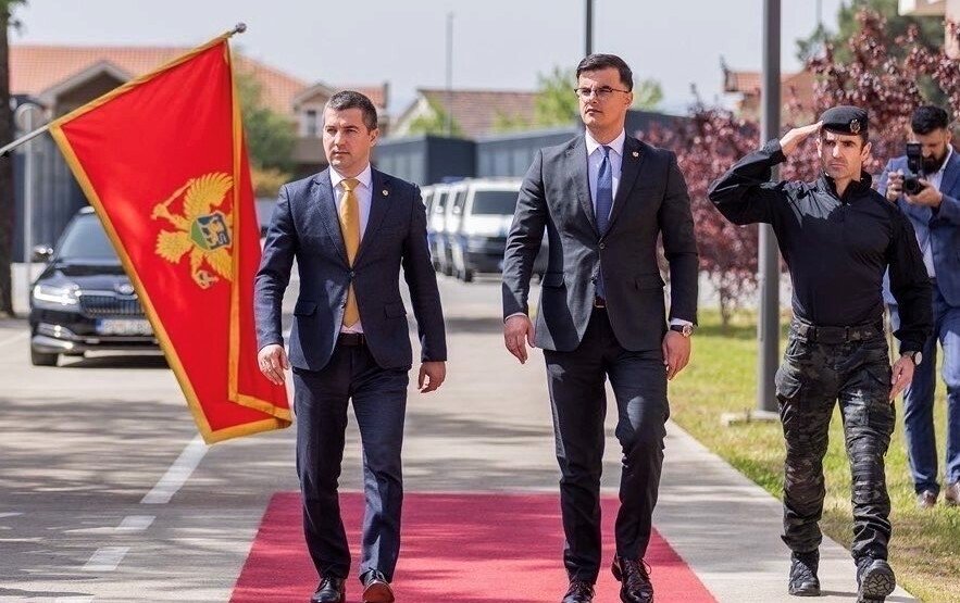 Bečić i Šaranović: Ono što ih boli nije samo istina već činjenica da se smanjuje broj njihovih ljudi u sistemu