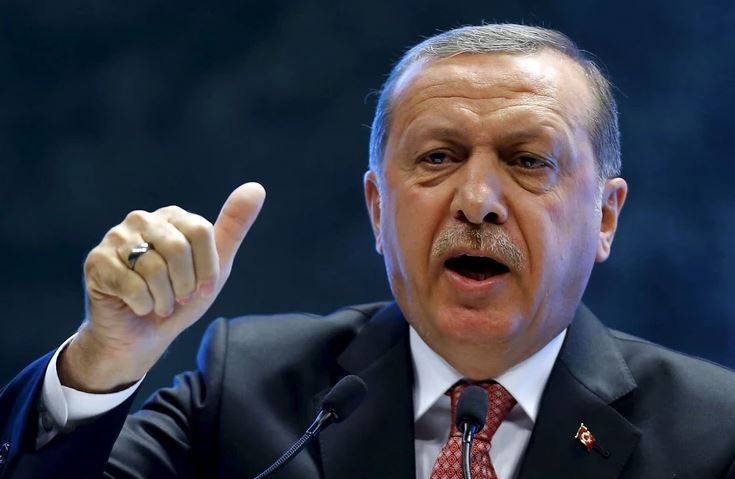 Erdogan bacio Trampovo pismo u kantu za smeće