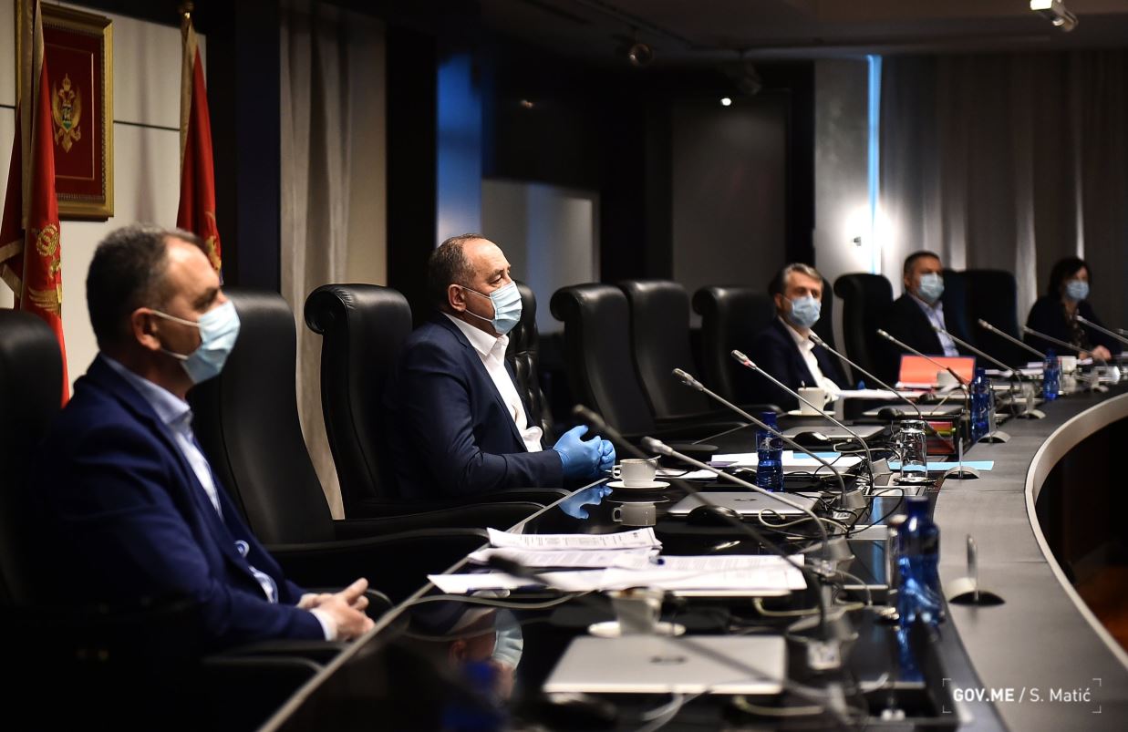 Nove mjere NKT: Samo jedna osoba na javnim površinama, nedjeljom od 11 nema izlaska...