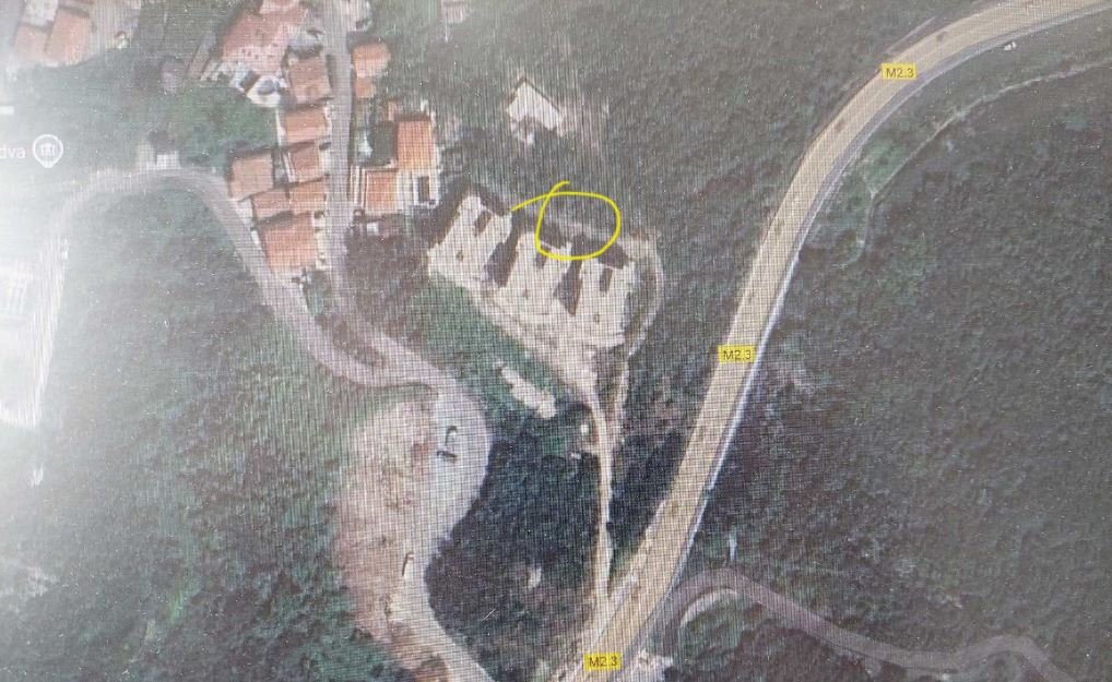 Budva: Spriječeno izvršenje teškog krivičnog djela, uhapšena dva strana državljanina i član lokalne OKG