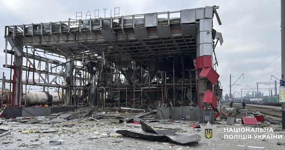 Rusija bombarduje Ukrajinu dok SAD saopštavaju da je ostvaren napredak u razgovorima sa Kijevom