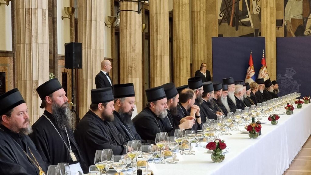 Krkali i 'morske đavole' - jelovnik na saboru Crkve Srbije