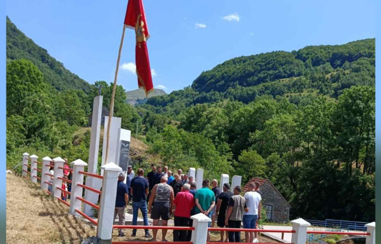 Obilježen 13. jul u Gornjoj Bijeloj kod Šavnika: Položen vijenac na spomenik palim borcima