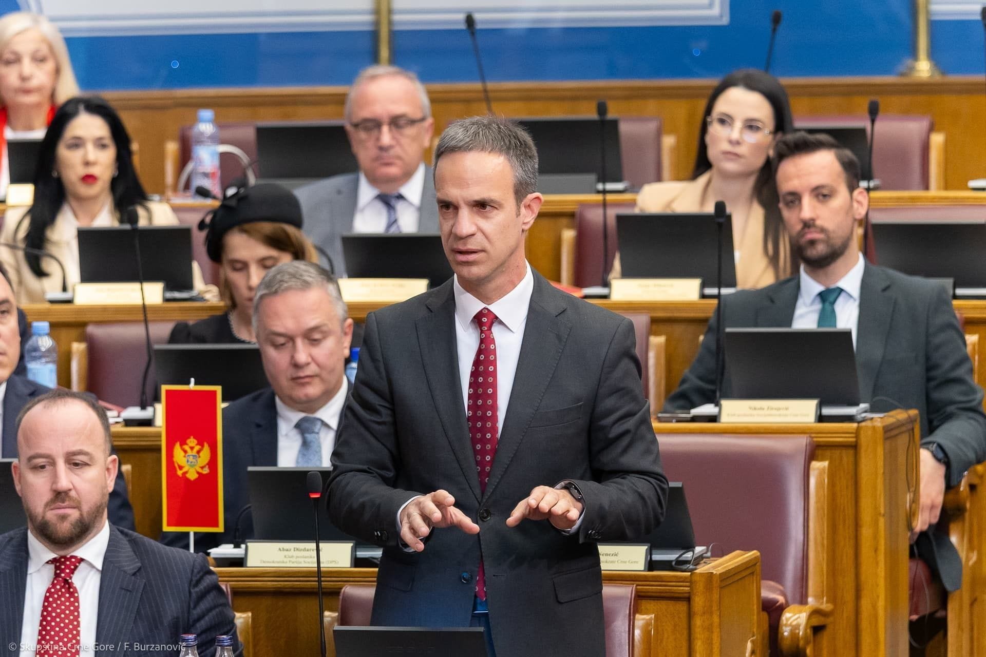Mugoša: Predloženi koncesioni akt nije dobar, prekinuti proces