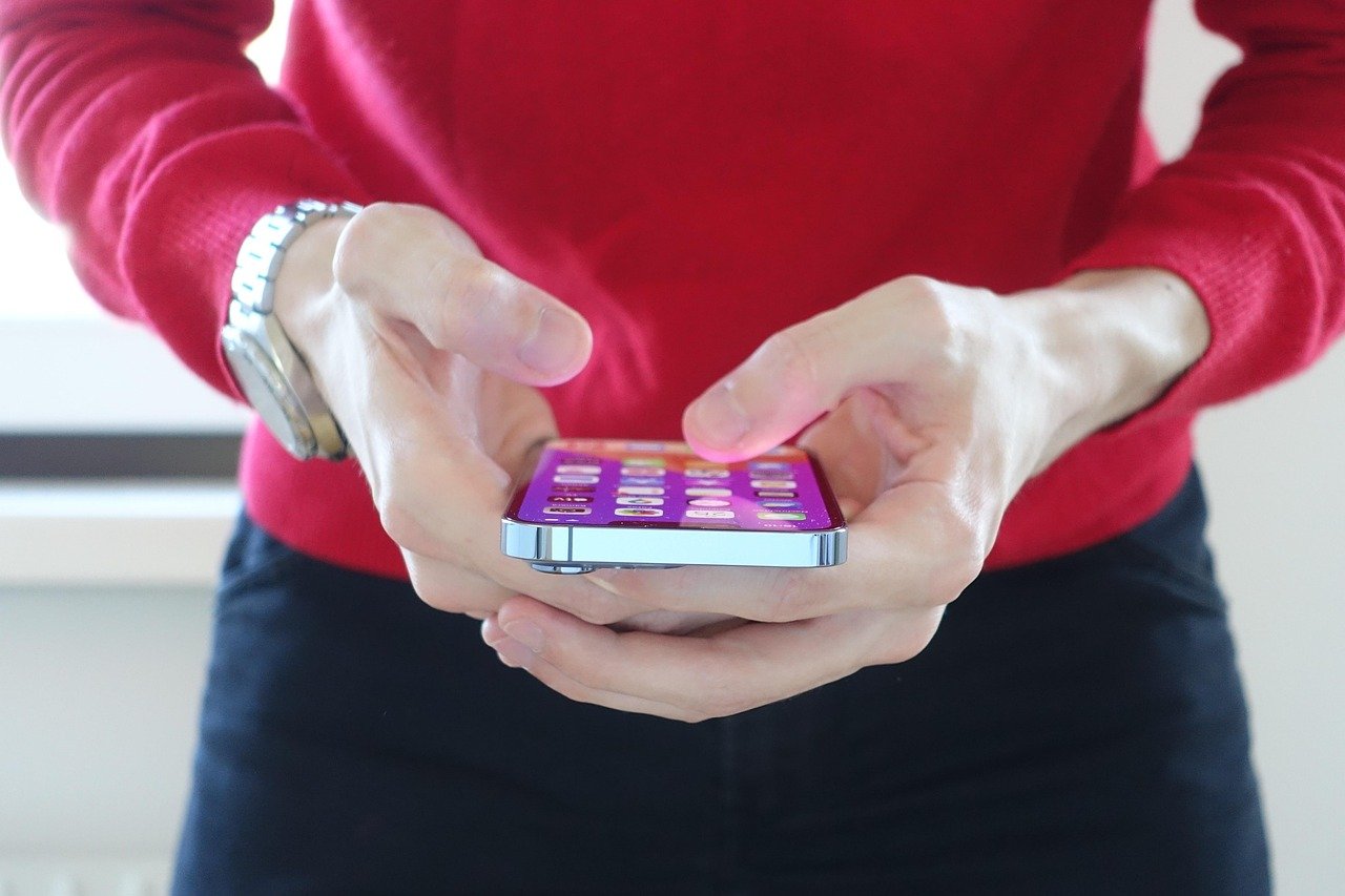 Korisnika mobilnih telefona duplo više nego stanovnika