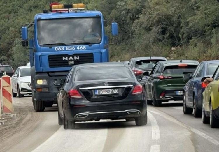Primorje i danas paralisano: Čekaćete u koloni sem ako ste Mladen Mikijelj