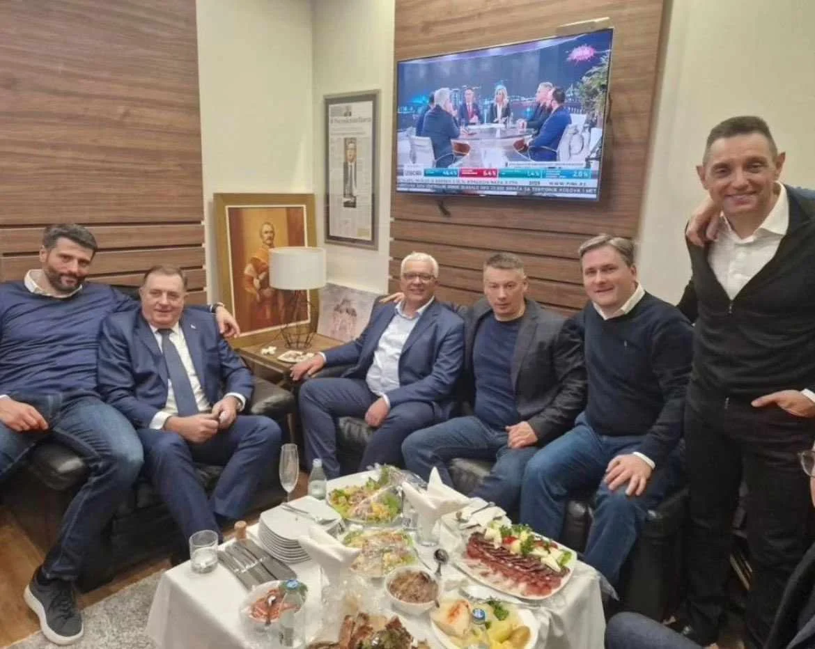 I ko na brdu ne stoji, vidi da fali samo Hil (Kristofer)