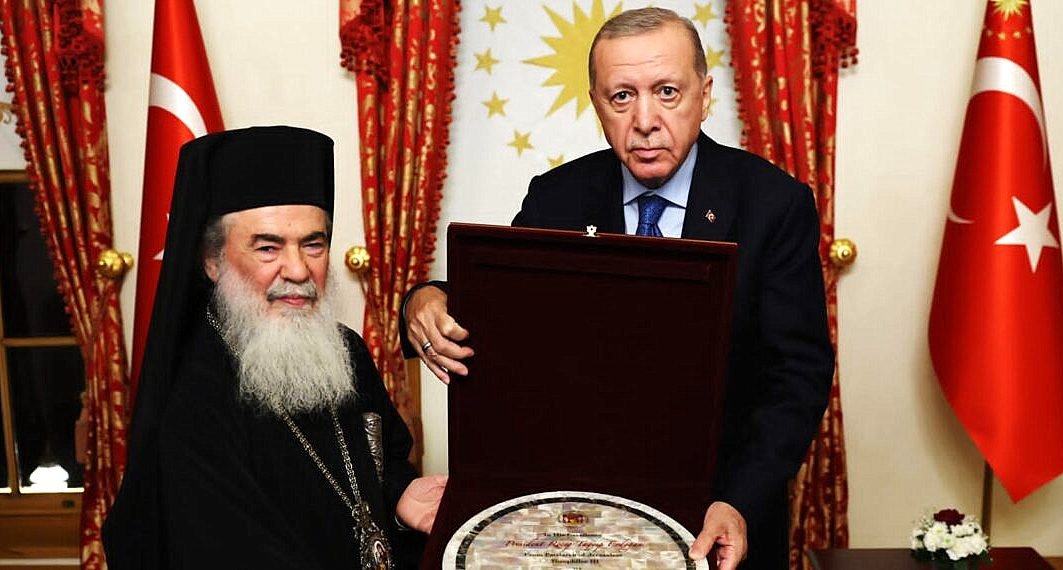 Teofil III priziva Tursku u Jerusalim?