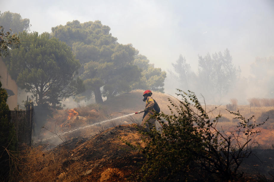 Veliki požari na jugozapadu Francuske, evakuisano deset hiljada ljudi