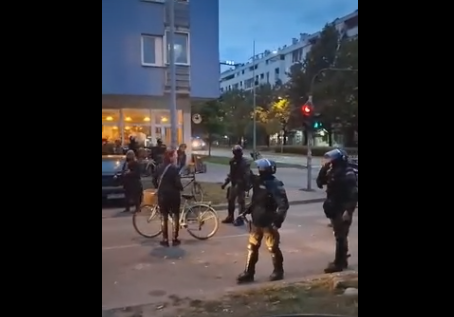 Protesti u više gradova u Srbiji: Nasilna intervencija Žandarmerije u Novom Sadu