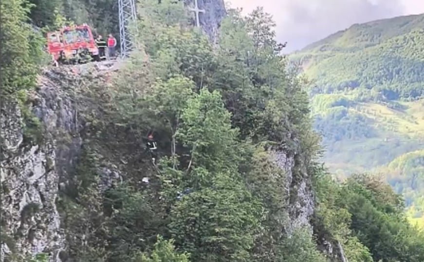 Evo kako je spašen Šavničanin koji je čitavu noć proveo viseći na drvetu iznad ambisa
