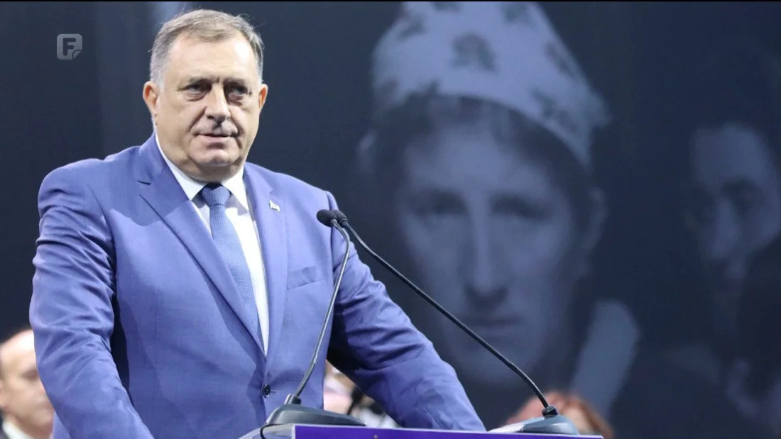 Tokom Dodikovog govora u Prijedoru emitovana fotografija bošnjačkih izbjeglica