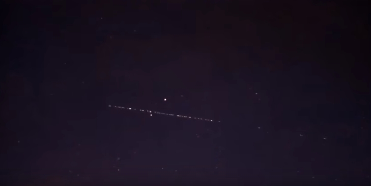 Sateliti Elona Muska na nebu iznad Rusije: Veoma neouobičajeno