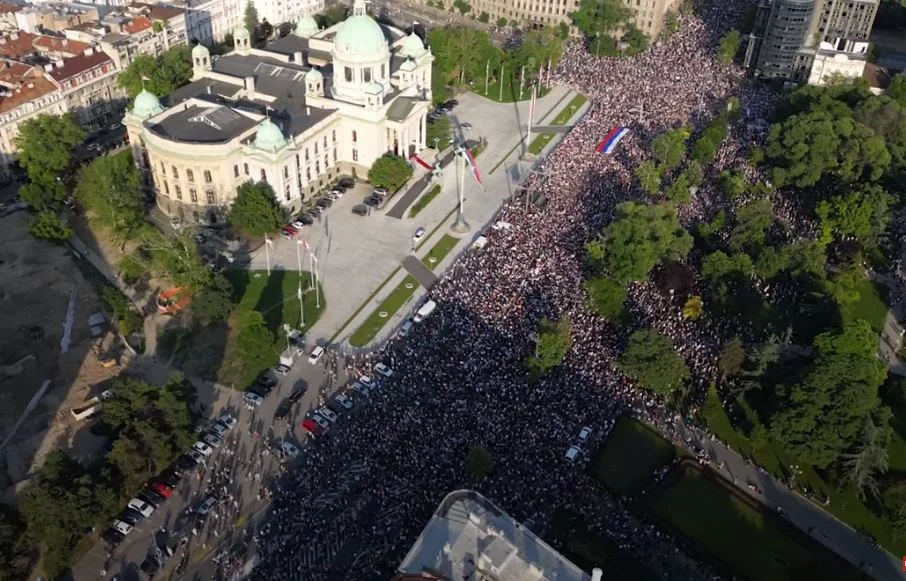 Šta su građani Srbije poručili Vučiću?
