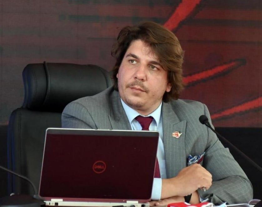 Radović: Carević da ne srozava ugled Budve, možda je postao pravni zastupnik Karađorđevića
