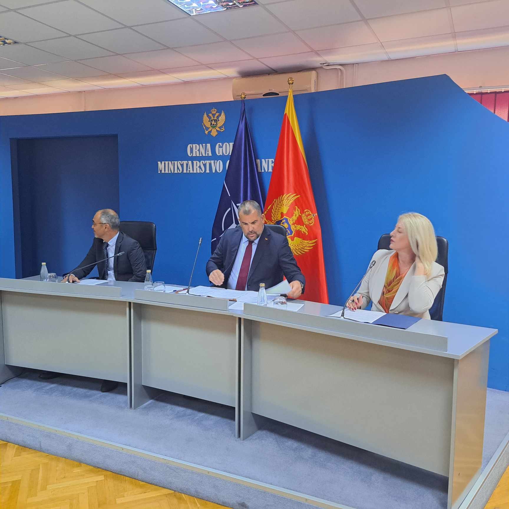 Krapović ne razumije pitanja Antene M: Vaš portal je objavio niz dezinformacija i neistina o smjeni Lazarevića