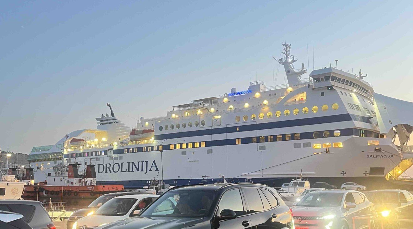 Kasnio prvi polazak: Uspostavljena pomorska linija Bar – Bari