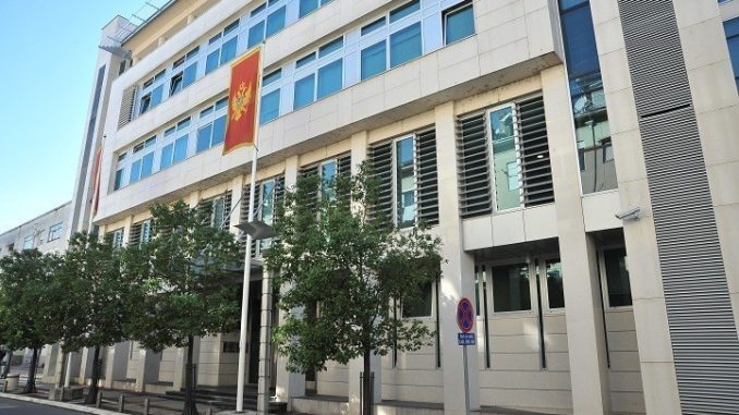Krivokapićev kabinet: Besprizorne manipulacije lidera DF-a