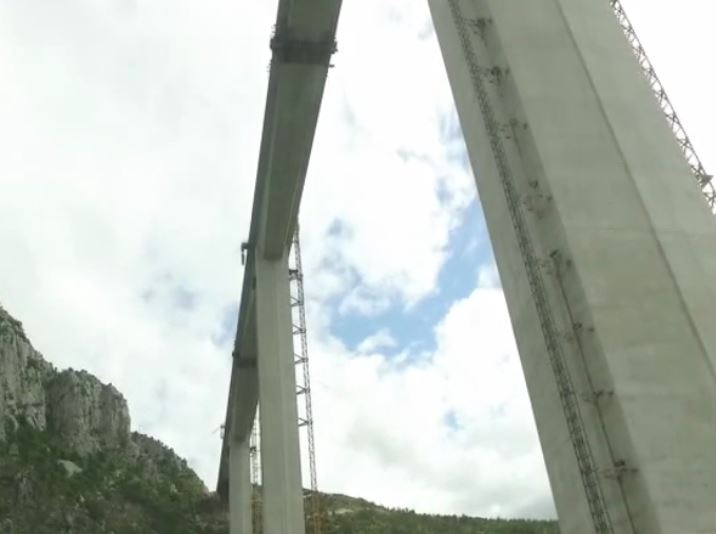 Spojena Moračica, slijedi opremanje mosta