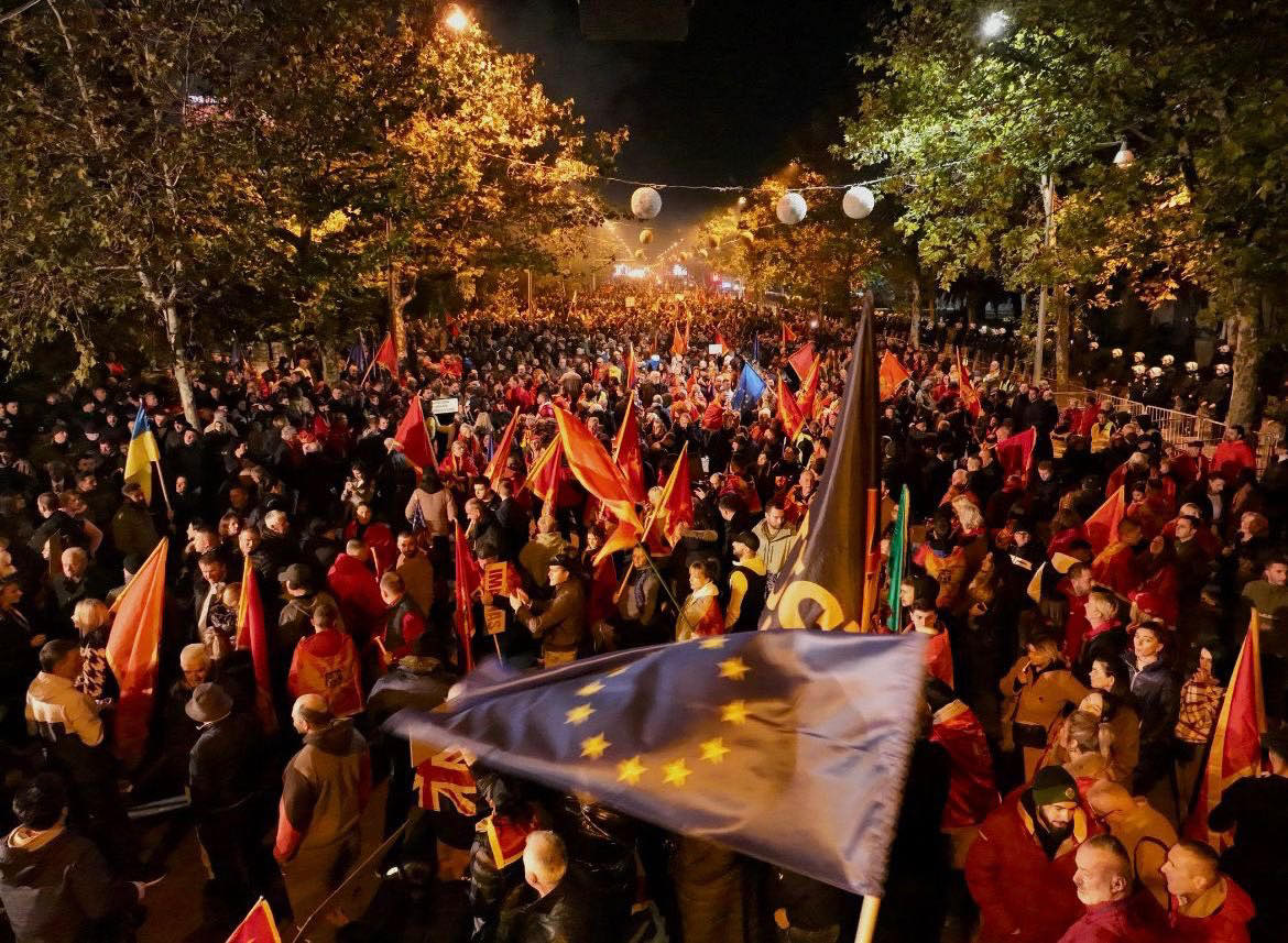 Treći protest IMA NAS: Neće proći Vučićeve sluge, Crna Gora će u EU, a ne u fantomski "srpski svet"!