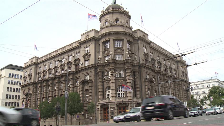Vlada Srbije usvojila zakon o "švajcarcima", otpis 38 odsto duga