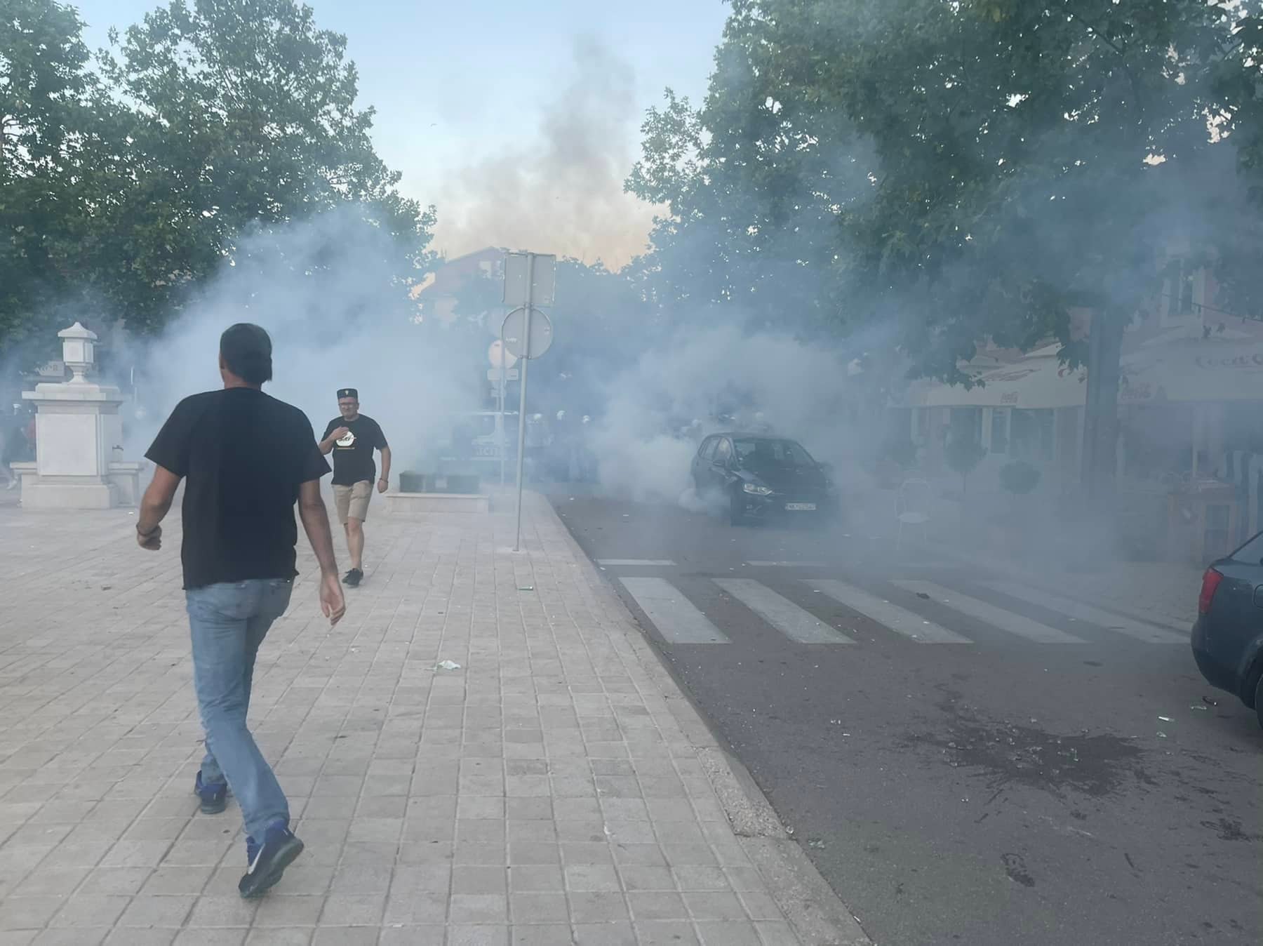 Nepodnošljiva lakoća veleizdaje