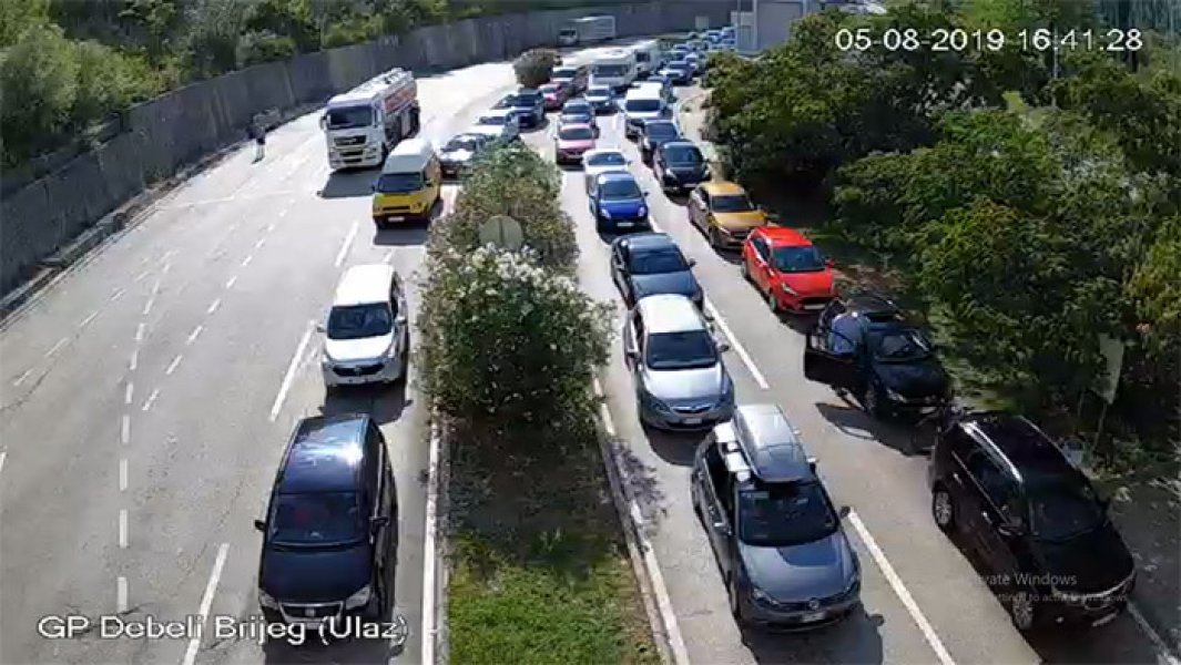 Na graničnim prelazima rekordan promet