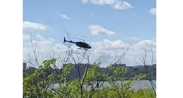 Helikopter pao u rijeku Hadson, pilot uspio da se izvuče