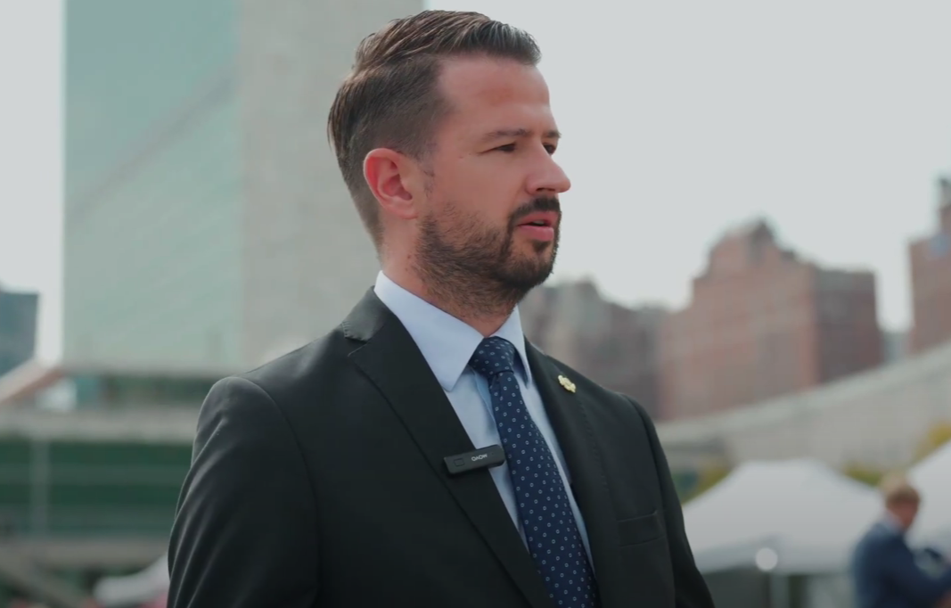 Milatović: Važnije je imati partijsku knjižicu nego znanje i integritet, to tjera ljude da odlaze