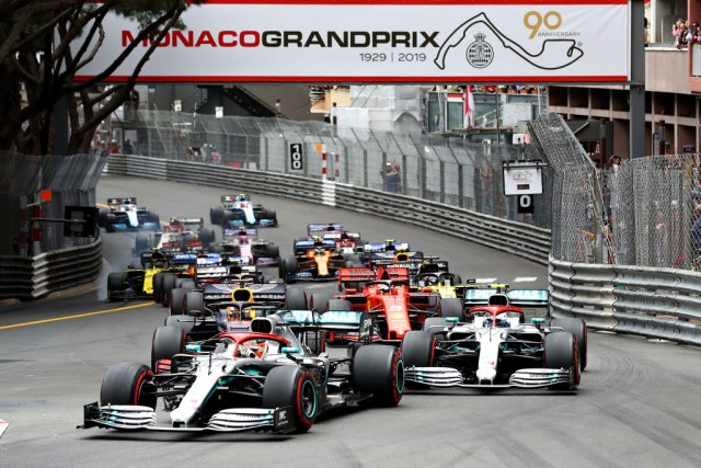 Uzbudljiva trka u Monaku pripala Hamiltonu