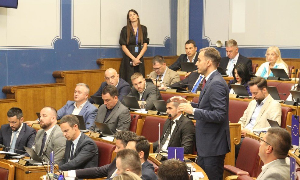 Konatar: Neodgovorna politika Spajićeve Vlade ugrozila je privredu i javne finansije