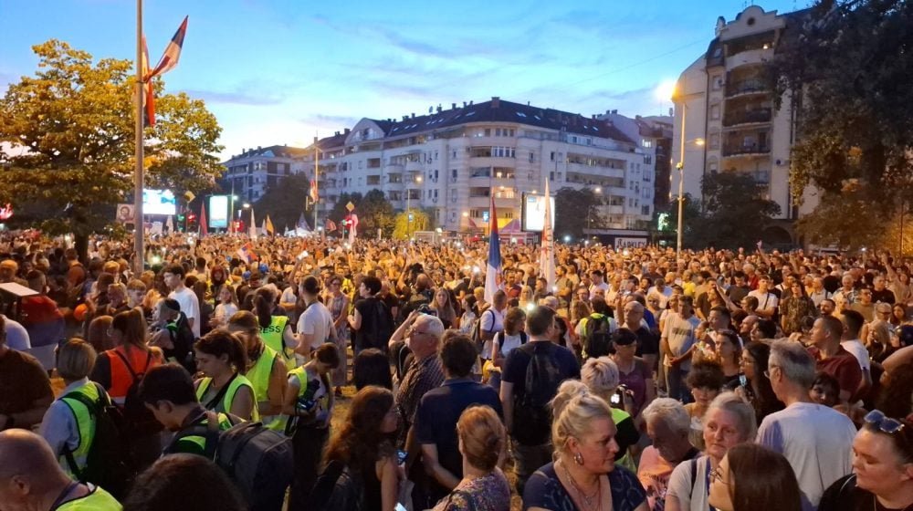 I večeras protesti u više  gradova u Srbiji