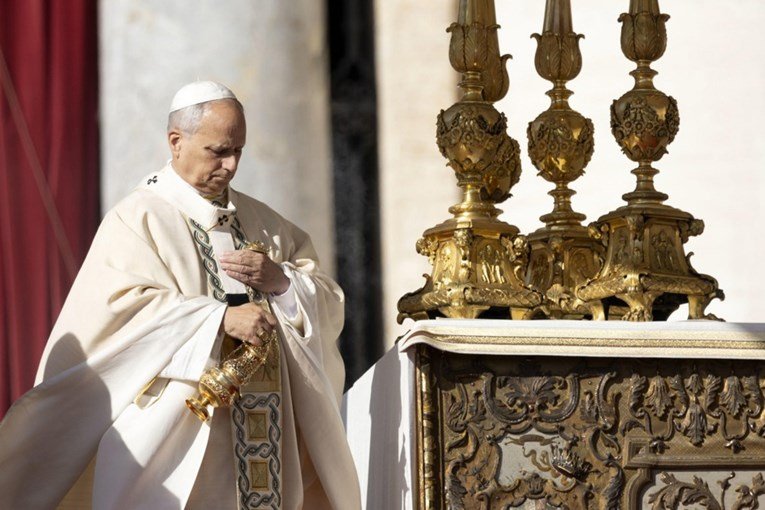 Papa Lav proglasio sedam novih svetaca: Među njima bivši satanista i “doktor siromašnih”