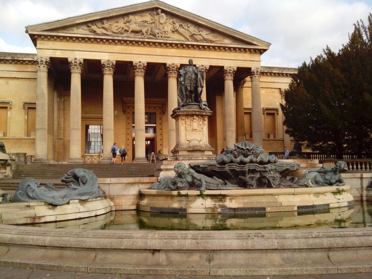 Pljačka muzeja u Bristolu, stotine vrijednih eksponata ukradeno