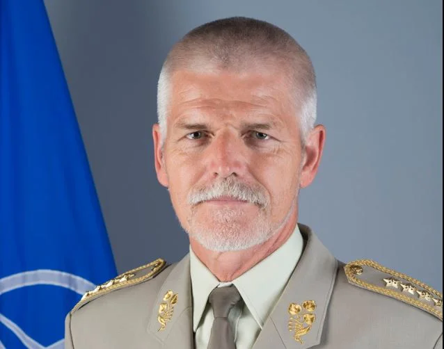 Pavel: Rusija toliko ulaže u oružje da se sigurno ne sprema za mir